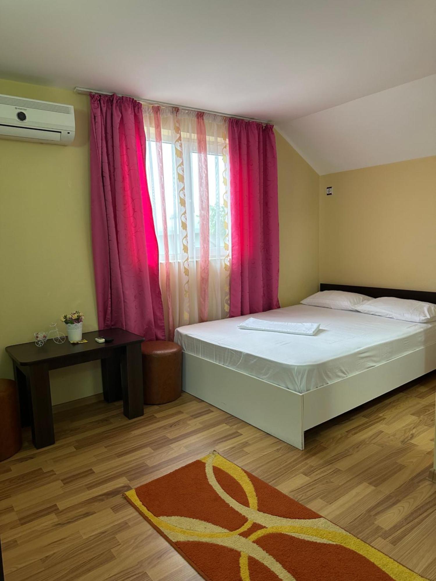 Hotel Casa Cu Flori Corbu Corbu  Esterno foto