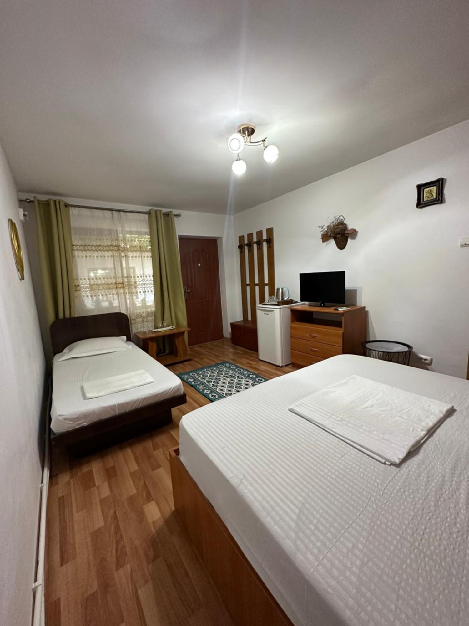 Hotel Casa Cu Flori Corbu Corbu  Esterno foto